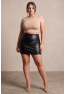 Jupe courte simili cuir noir Paula