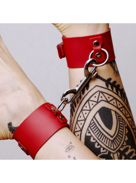 Leather Ankles Collection Rings Red