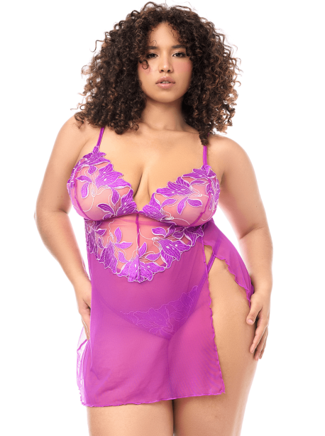 Babydoll grande taille en résille brodée florale et string 