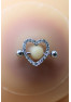 Paire de cache-tétons piercing barre coeur faux diamant peau claire 