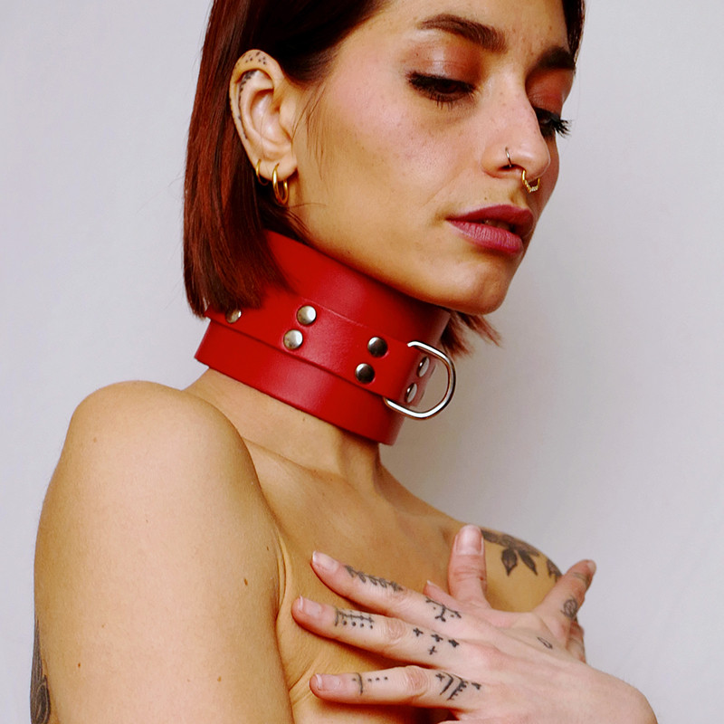 Choker minerve en cuir épais Rouge — The Sinners, sélection SENVÉLYA