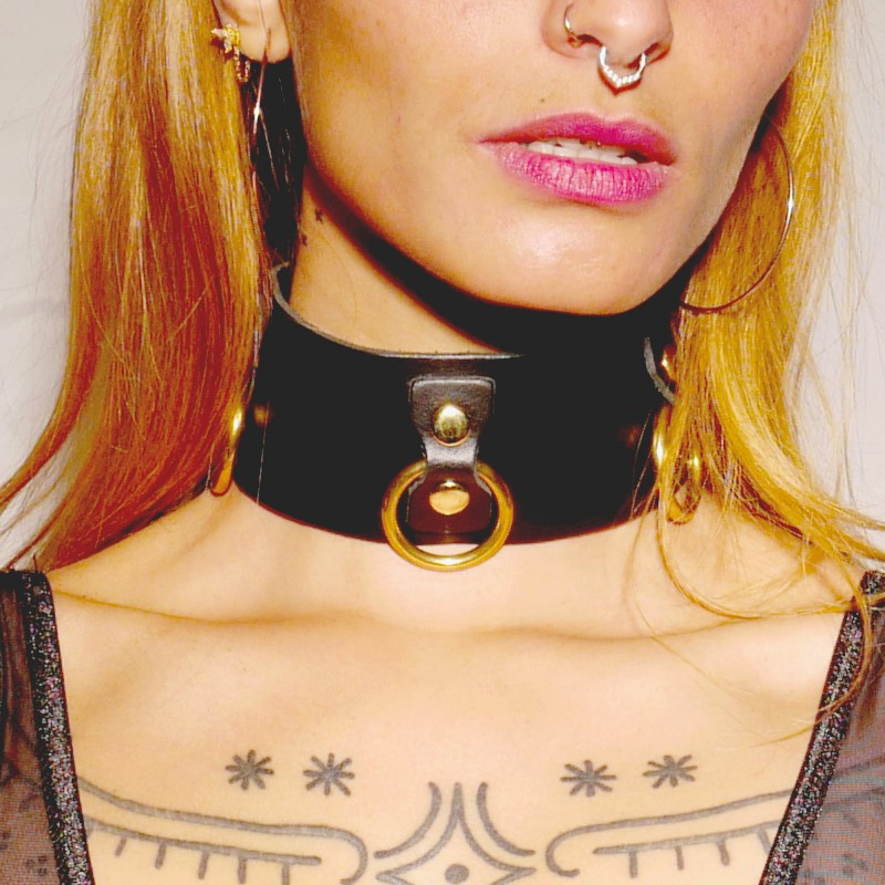 Collier en cuir Collection Anneaux NOIR & GOLD — The Sinners, sélection SENVÉLYA